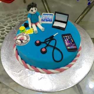 1kg customise fondant cake 1