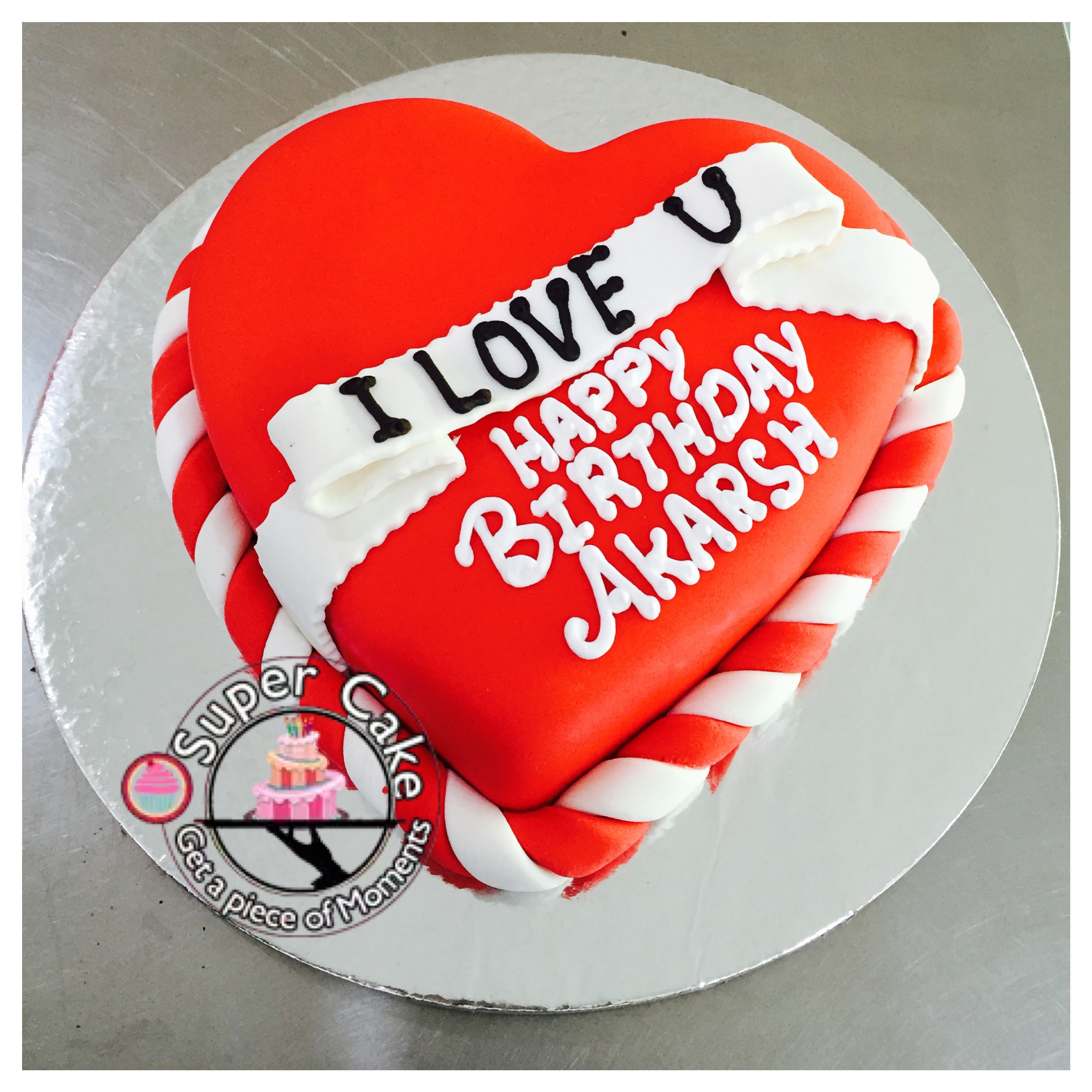 1kg fondant heart cake