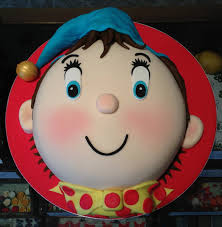 2 Kg Fondant Noddy cake, Super Cake- Online Cake delivery in Noida, Cake  Shops with Midnight & Same Day Delivery