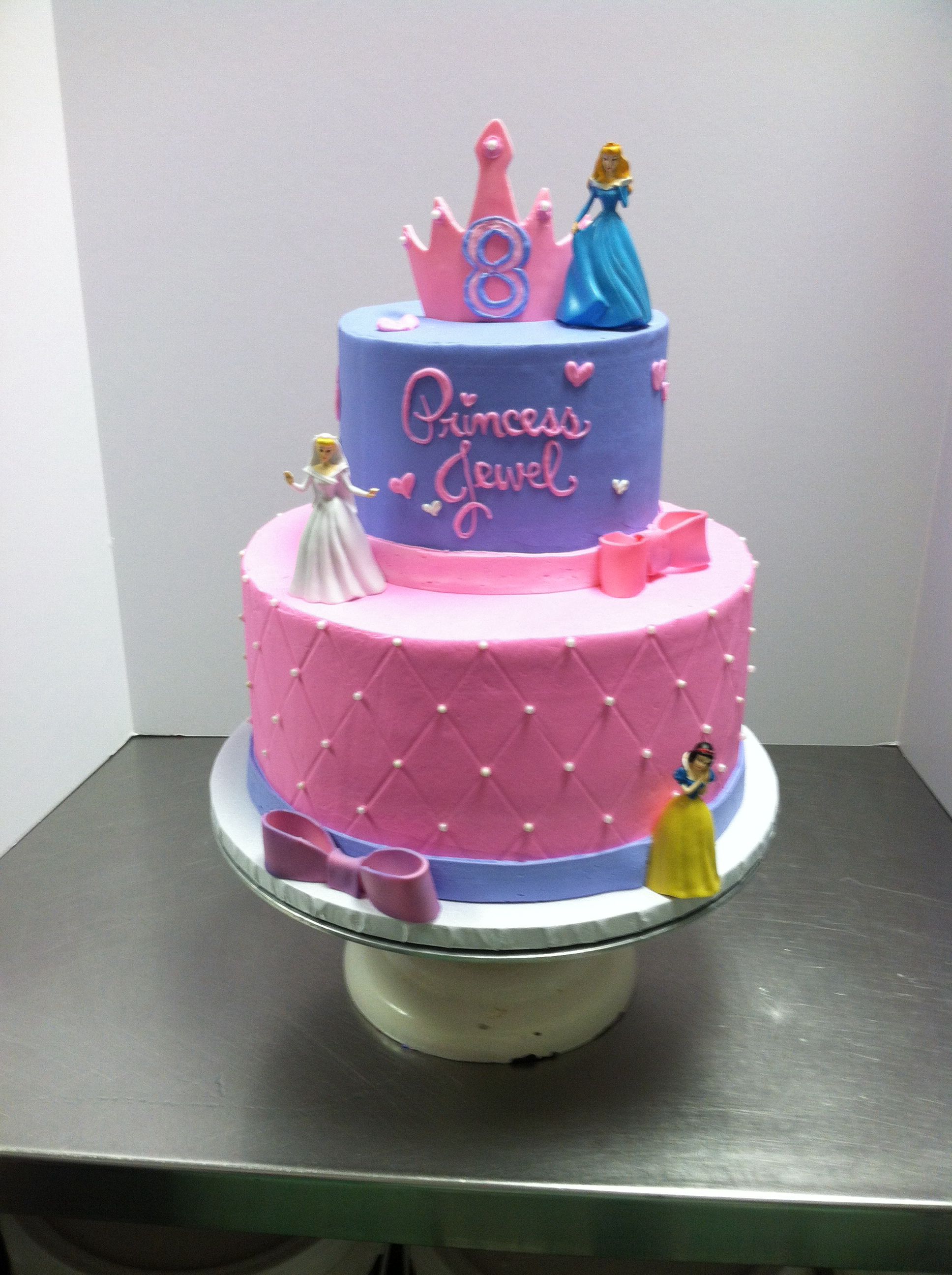 Two Tier Princess Cake-sgquangbinhtourist.com.vn
