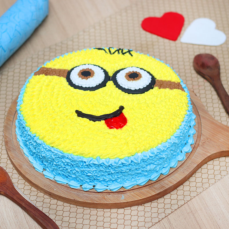 1 kg Goofy Minion Cake