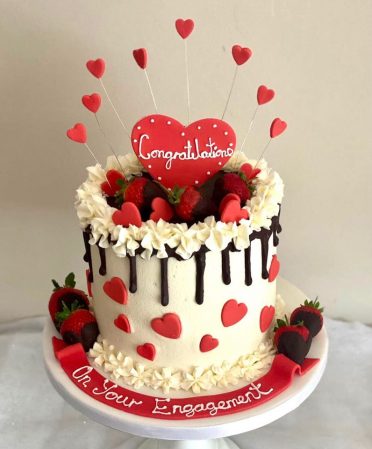 1.5kg Hearts engagement cake