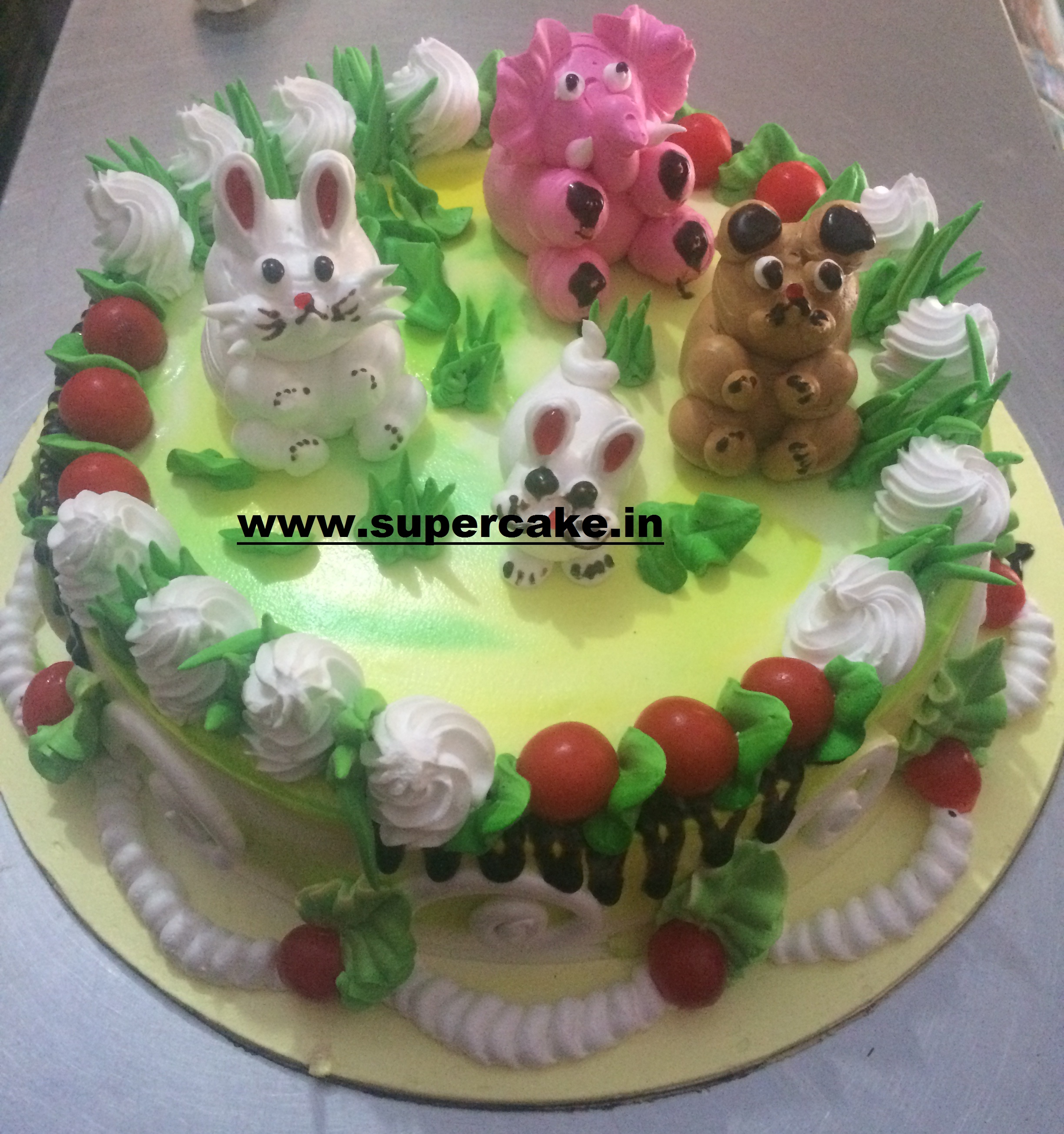 1 kg eggelss jangle cake, Super Cake- Online Cake delivery in Noida, Cake  Shops with Midnight & Same Day Delivery