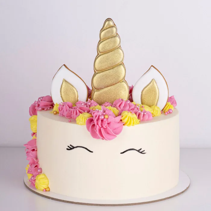 1 KG Blossoms Unicorn Cake
